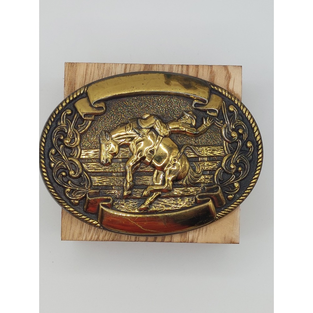 Vintage Western Cowboy Rodeo Bucking Horse Rider Belt Buckle Made USA Gold Oval - Picture 2 of 9